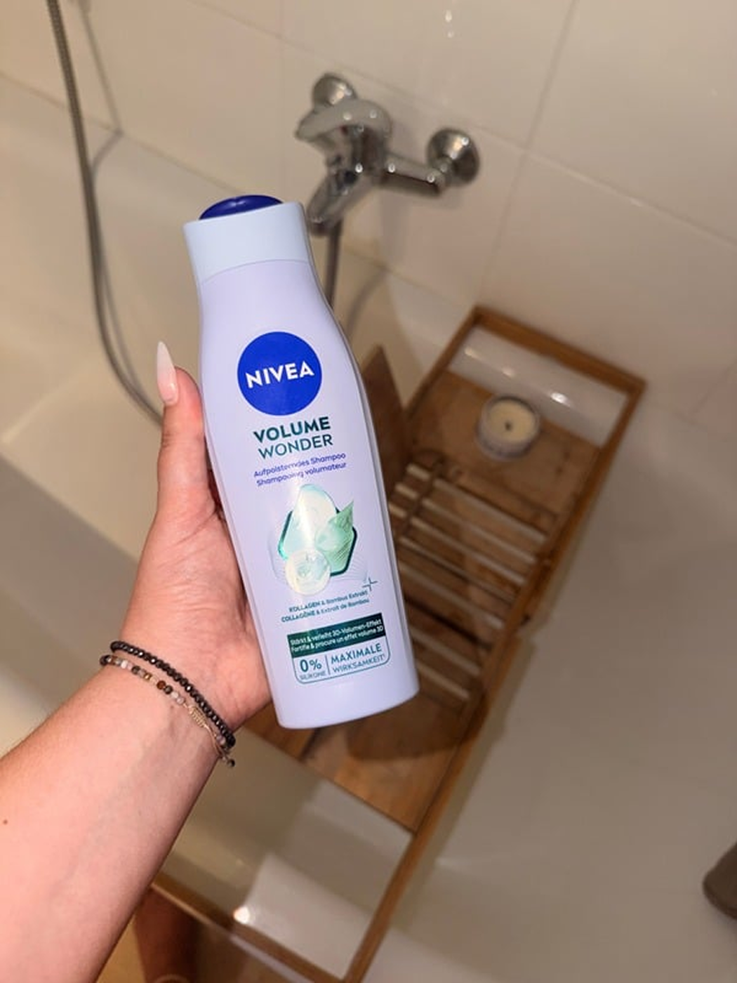Produktaufnahme eines Shampoos
